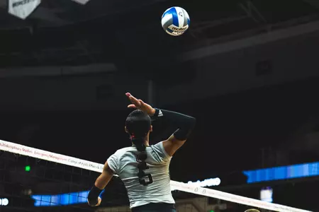 VB | Faith Venable spike