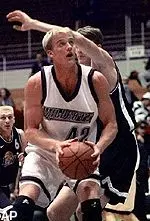 Eschmeyer and the Wildcats <BR>beat Oakland Saturday.