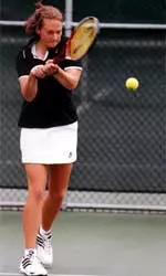 Ruth Barnes came from behind to win at No. 6 singles to help give the 'Cats a 6-1 win over Minnesota.