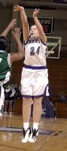 Michelle Zylstra connected on a trio of three pointers in the first half against Illinois.