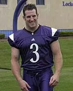 Senior linebacker Pat Durr (photo courtesy of Chicago Tribune)