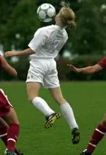 Sophomore midfielder Julie Lipinski