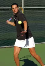 Graduate student Valerie Vladea posted wins in both teamed with senior Kristi Roemer to upset the nation's 11th-ranked doubles team 8-5.