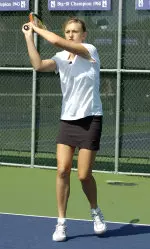 Freshman Samantha Murray reached the quarterfinals of the singles draw.