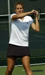 Freshman Suzie Matzenauer advanced to the singles quarterfinals.