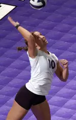 Senior Lindsay Anderson now ranks 14th in Northwestern history in kills after recording 12 in the 2007 season opener against Loyola (Chicago).