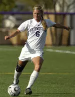 Laura Janowitsch and the 'Cats face a critical road contest Wednesday.