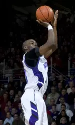 Jeremy Nash scored 13 points Wednesday for the Wildcats against No. 13 Wisconsin.