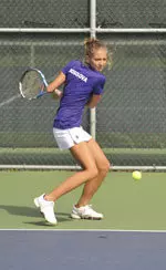 Maria Mosolova was first off the courts with a win at No. 1 singles.