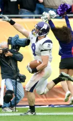 Drake Dunsmore reaches the end zone after his now-legendary 66-yard catch-and-run touchdown at the 2010 Outback Bowl.