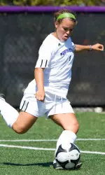 AYSO members can learn from Northwestern sophomore Meredith Finsand and other Wildcats.
