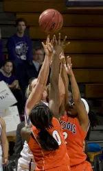 Senior Amy Jaeschke's fallaway jumper with 1.4 seconds left lifted Northwestern to its 15th victory of the season.