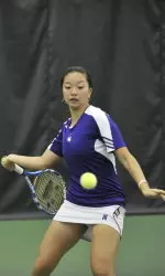 Northwestern's Belinda Niu won three times on day one of the Wildcat Invitational