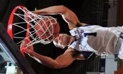 Drew Crawford and the Wildcats tip off their regular season at home Nov. 13.