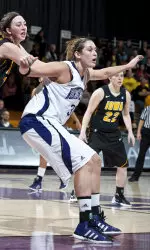 Dannielle Diamant leads Northwestern against Nebraska in the first round of the Big Ten Tournament Thursday.