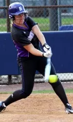 Olivia Duehr's fourth inning grand slam delivered the big blow in Northwestern's eight-run inning.