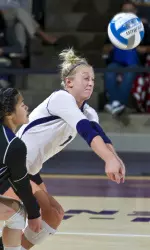 Stephanie Holthus had a career-high 21 digs against Wisconsin.