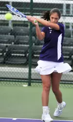 Nida Hamilton clinched the Wildcats' win with a three-set victory at No. 6 singles.