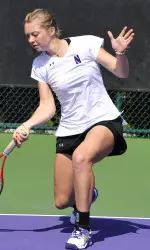 Junior Alicia Barnett advanced to the quarterfinals of the ITA Midwest Regionals with a win on Sunday over Illinois' Melissa Kopinski.