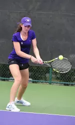 Freshman Jillian Rooney is ranked for the first time and looks to continue her momentum on a road trip to Texas.