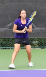 Senior Belinda Niu will look to increase her team-high 13 wins in her last two regular-season matches.
