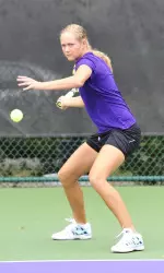 Veronica Corning knocked off No. 9 Emina Bektas, but Northwestern fell to Michigan on Saturday, 4-3