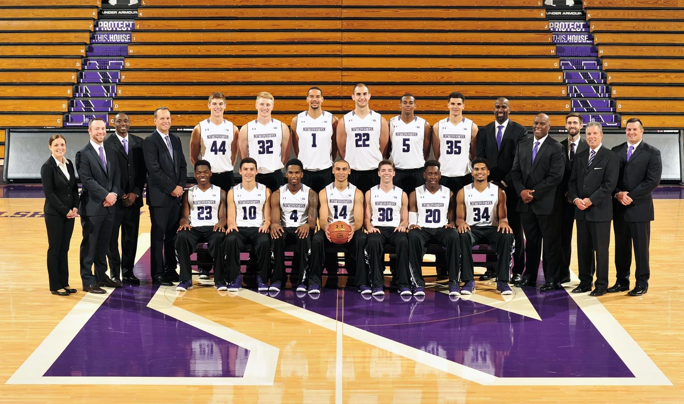 men's basketball team photo