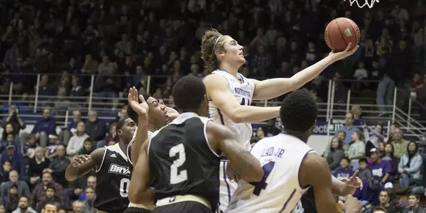 Gavin Skelly Layup vs. Bryant