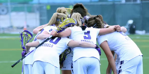 Lacrosse Huddel vs. Stony Brook