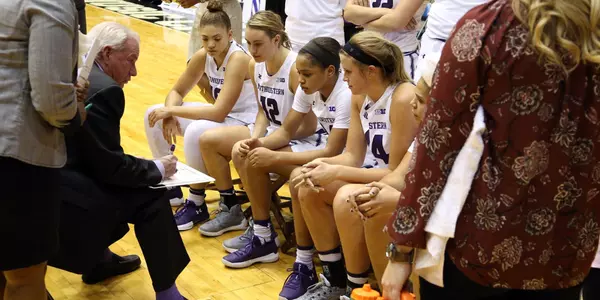 WBB Team Huddle