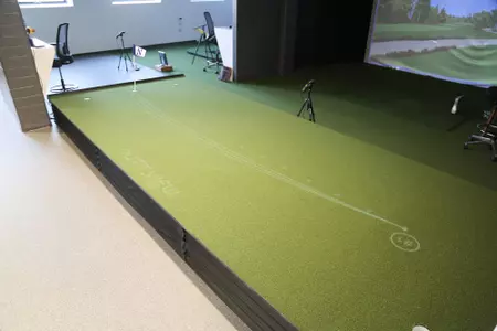 Gleacher Golf Center PuttView Green