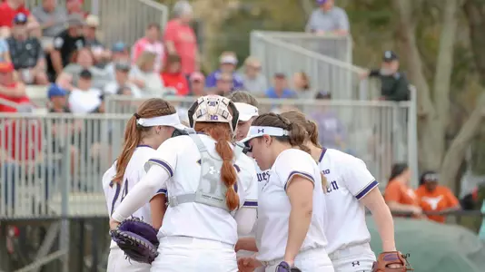 softball_white gothic