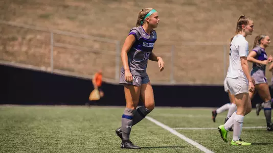 Emma Phillips vs. Xavier