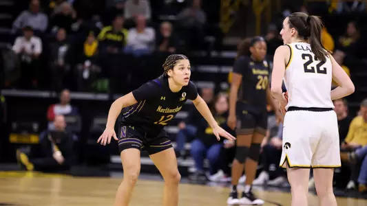 Veronica Burton sizes up Caitlin Clark at Iowa