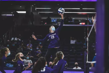 Depaul Blue Demons vs. Northwestern WildcatsVolleyballWelsh-Ryan ArenaEvanston, ILSeptember 18, 2021(Ryan Kuttler/Northwestern Athletics)