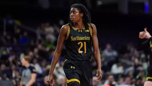 Daley Scores 17, 'Cats Fall to Ducks on New Year's Eve Image