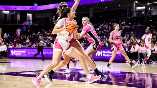 'Cats Kick Off Road Stint at Minnesota Image