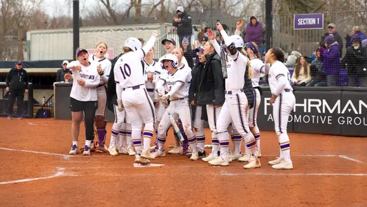 kansas robinson home run celebration