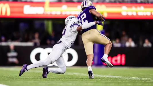 September 21, 2024, Seattle, WA: A game between Northwestern Football and Washington at Husky Stadium in Seattle, WA on Saturday, September 21, 2024. (Photo by Ryan Kuttler/Northwestern Athletics)