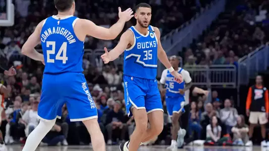 NBA: Detroit Pistons at Milwaukee Bucks