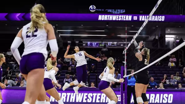September 9, 2025, Evanston, IL: A match between Northwestern Volleyball and Valparaiso at Welsh-Ryan Arena in Evanston, IL on Tuesday, September 9, 2025. (Photo by Mary Grace Grabill/Northwestern Athletics)