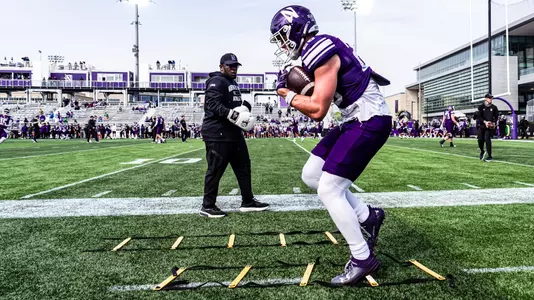 September 13, 2025, Evanston, IL: A game between Northwestern Football and Oregon at Northwestern Medicine Field at Martin Stadium in Evanston, IL on Saturday, September 13, 2025. (Photo by Mary Grace Grabill/Northwestern Athletics)