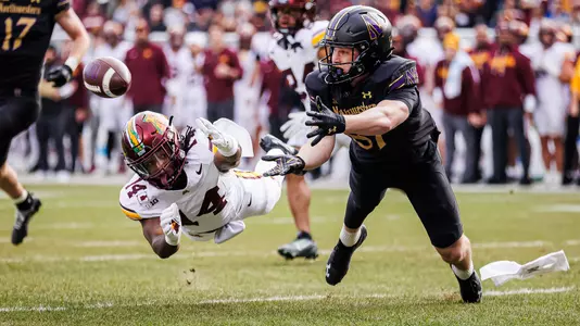 November 22, 2025, Chicago, IL: A game between Northwestern Football and Minnesota at Wrigley Field in Chicago, IL on Saturday, November 22, 2025. (Photo by Griffin Quinn/Northwestern Athletics)