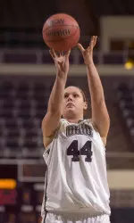 Revesz Sets Career-High in Bobcat Win Image