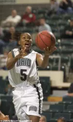 Women's Hoops Falls at BGSU, 77-63 Image