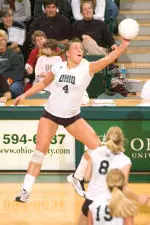 Volleyball Outlasts Western Michigan, 3-1 Image
