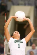 Volleyball Advances to MAC Finals Image