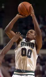 Akron Pulls Away Late as Ohio Falls 76-61 Image