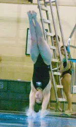 Bobcats Rest in Second Place After Opening Day of Zippy Invitational Image