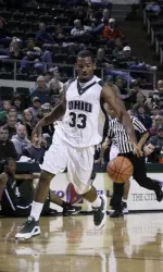 Men's Basketball Downed by Lamar, 76-67 Image